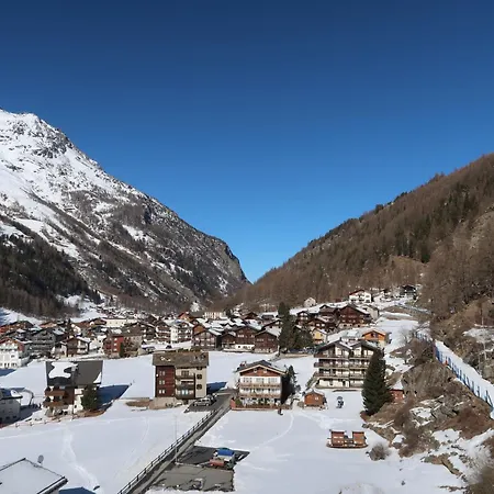 Alpenstern Appartement-fewo 6-bettwohnung Trift By Interhome Saas-Grund